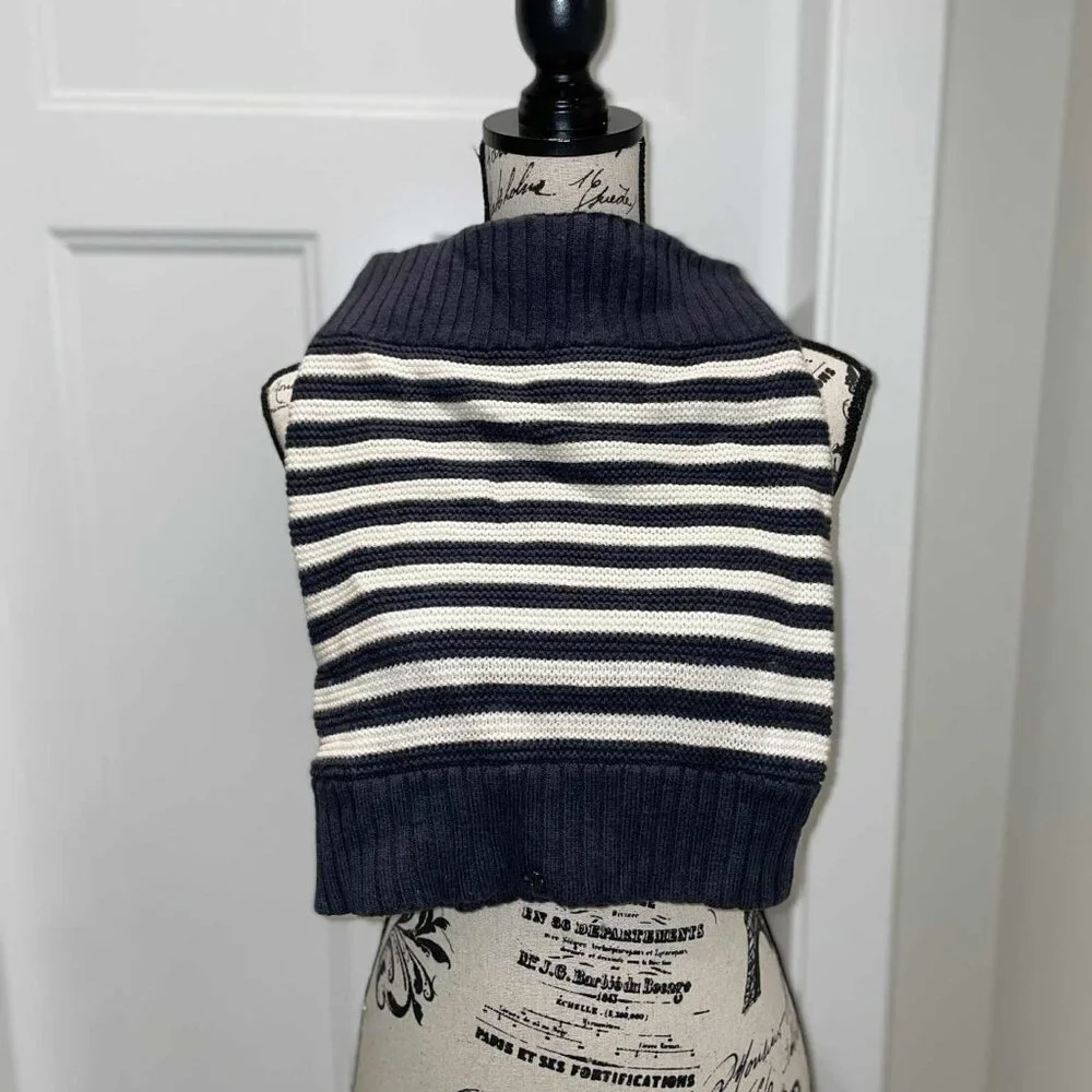 Lululemon Chalet Keep Your Neck Cozy Polar Cream / Deep Coal - VEUC - Like New - Picture 7 of 8